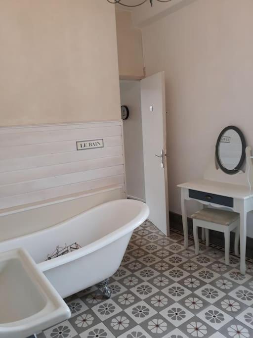Maison De Ville Proche Beauval Avec Parking 谢尔河畔塞勒 外观 照片